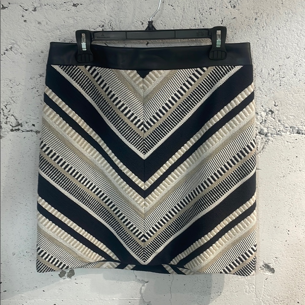 Chic Black and Cream Chevron Skirt